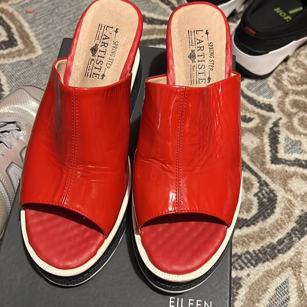 Spring Step Red Patent Wedges Size 42 - image 2
